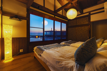 眺望の良い寝室Ⅰ（セミダブルベッド2台）/STELLA STORIA 葉山