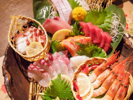 地元産の魚介類のケータリングも承ります
