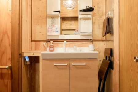 歯ブラシ、クシ、ドライヤーなどあります