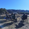 屋外の絶景を見ながらバーベキュー