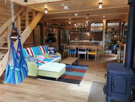 玄関から見たリビングルーム♪