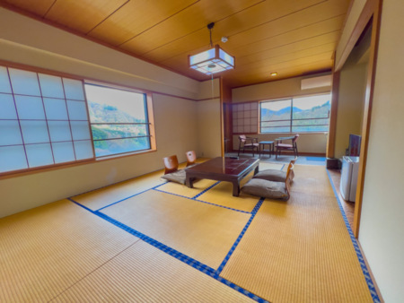 客室は全8部屋あるので快適！