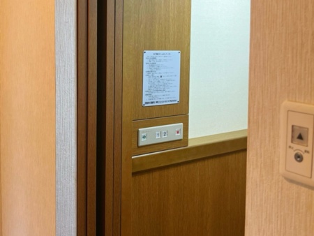 2階へはエレベータでも行けます