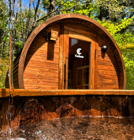 富士山の伏流水使用の飲める水風呂