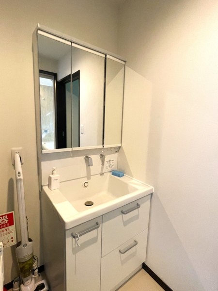 パウダールーム　ドライヤー付