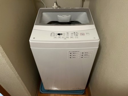 1階の脱衣所に置いてある洗濯機