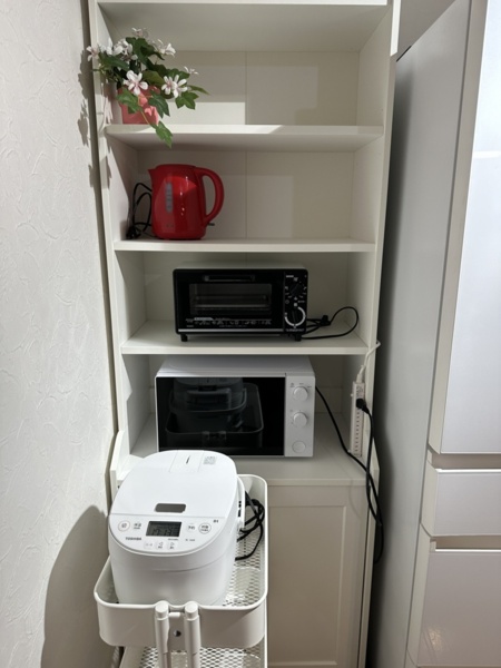 電子レンジ、オーブン、炊飯器、電子ケトル