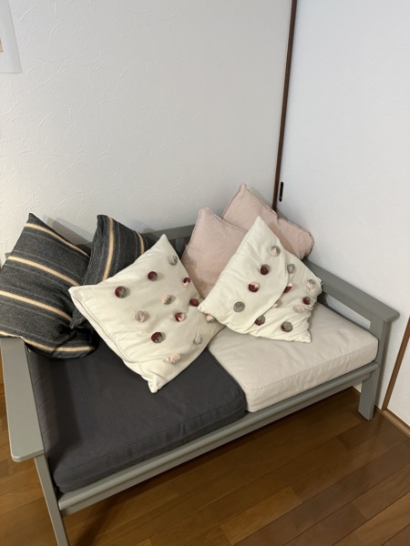 1階リビングソファー