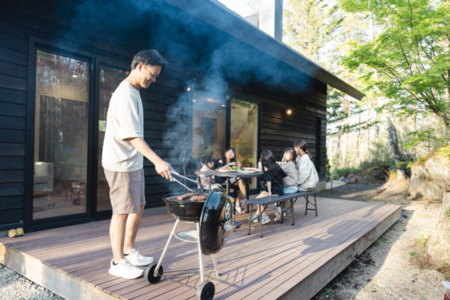 大きなウッドデッキでＢＢＱや食事もぜひ♪