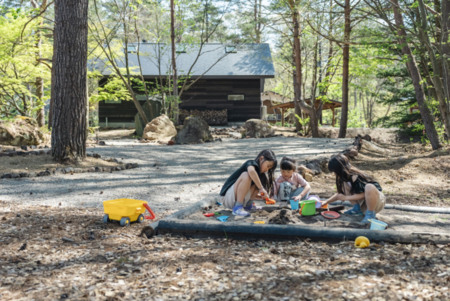 自然いっぱい！バトミントンやボール遊びも