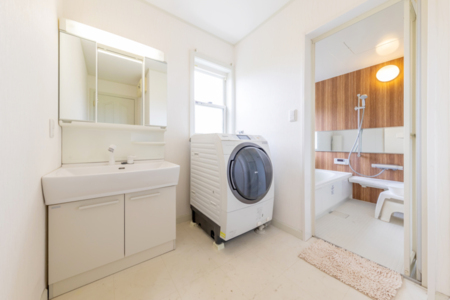 洗面台、ドラム式洗濯機