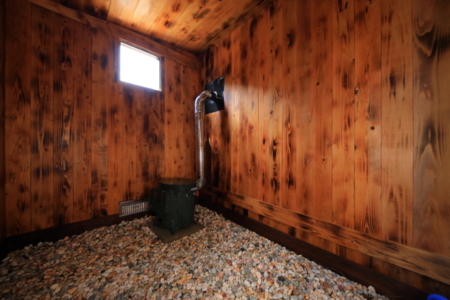 本格薪サウナ。史上最高温を体験下さい