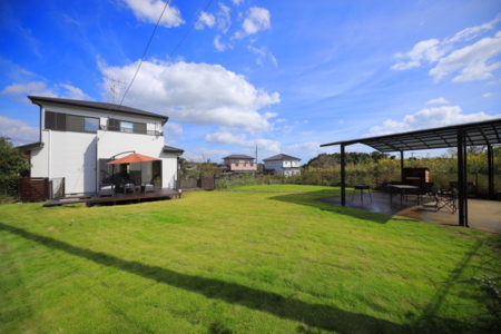 天然芝の広いお庭・ドッグラン