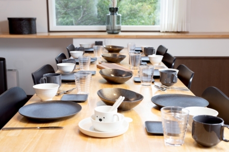 お皿類も充実しております