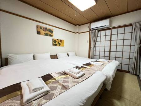 １階　ベッドルーム