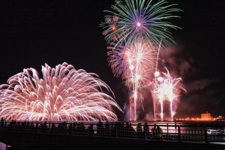 至近で開催の館山湾花火・8月8日開催予定