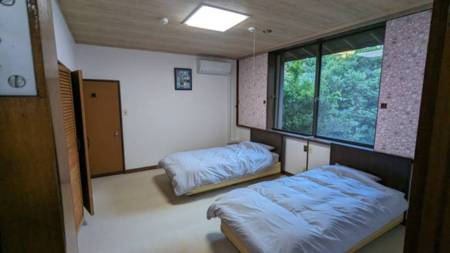 寝室1/ニットーランドキャンプ場　貸別荘