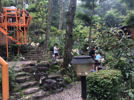 庭が広くてお子様に大人気！家族連れ大歓迎