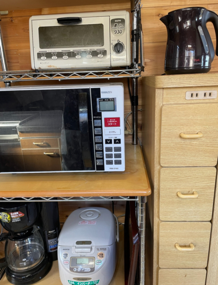 電子レンジ、トースター、ポット、その他