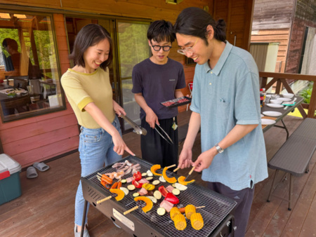 屋根付きテラスで楽しくBBQ!