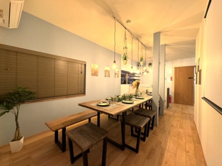 LDKのテーブルは10人掛け