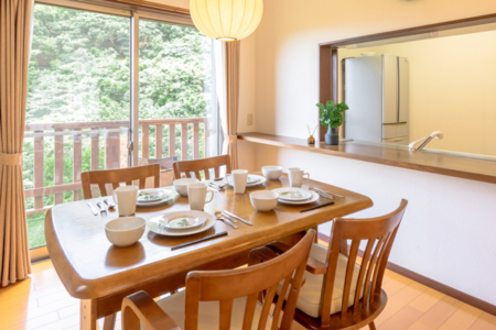 4人がけのテーブル