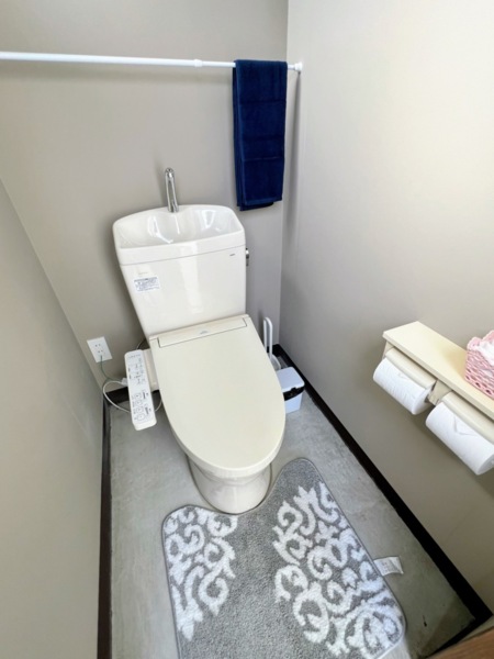 外のトイレとは思えない程綺麗にしてます
