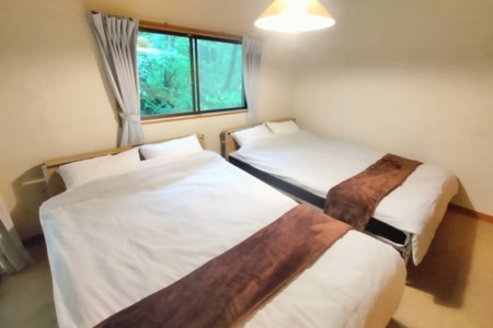 Wベッド2台の寝室