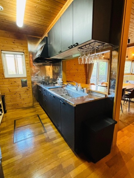 キッチン用品も一通り揃っています