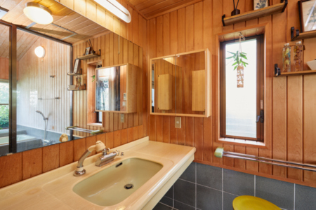 ドライヤー、ヘアアイロンのご用意あり