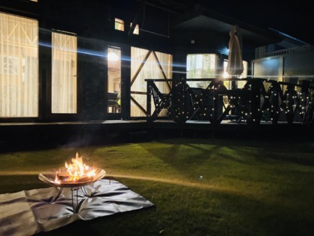 お庭で焚き火を楽しめます！