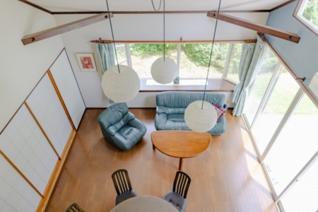 1Fリビングは2Fまで吹き抜けに