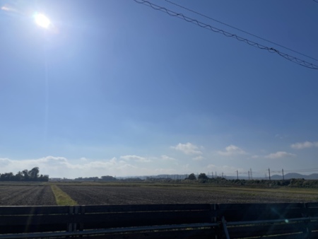 目の前は田園風景。絶景です