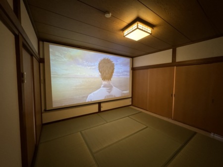 プロジェクター