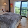 寝室からも海が一望できます