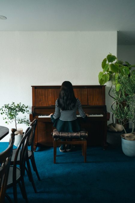 本格的なアップライトピアノ