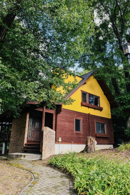 お山のログハウスで過ごす大切な時間