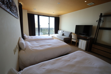 301最大4名様バストイレ付き