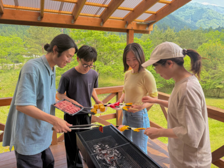 大自然の中でのBBQは最高です！
