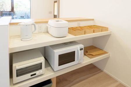 食器、調理家電も揃っています。