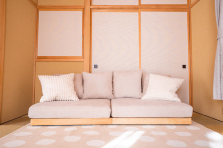 和室のローソファでお子様とのんびり