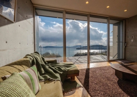 海が一望できるリビング