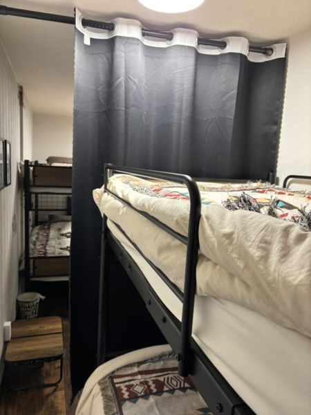 プライバシーカーテン