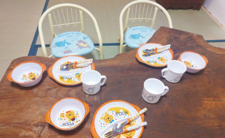 子供用食器・椅子完備