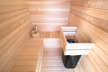 サウナストーブは電気式です