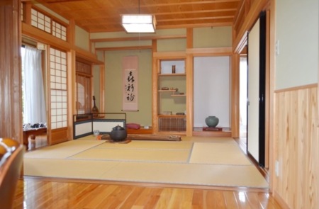 薫り高い和の寝室