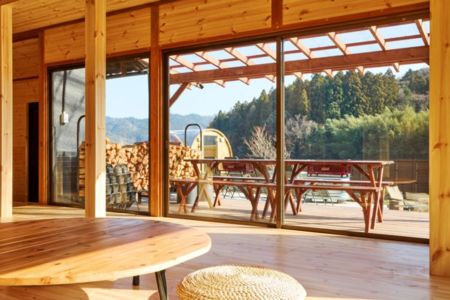 リビングからの外の景色もおススメです