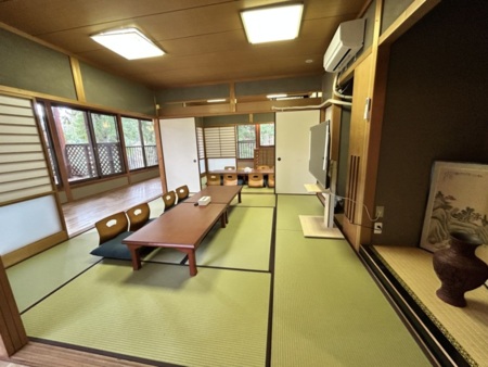 和室は続き間になっております