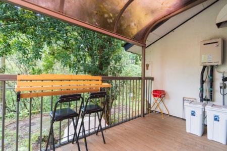 ベランダ屋根付き、軽くカフェでも～