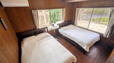 ダブルベッド×２